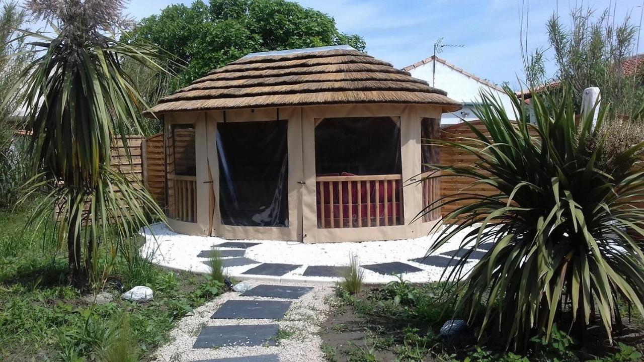 Mas Albert Espelly Saintes-Maries-de-La-Mer Exterior foto